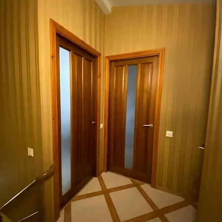 Apartment двухуровневая на дерибасовской Odesa