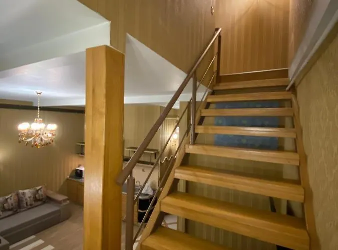 двухуровневая на дерибасовской Apartment *