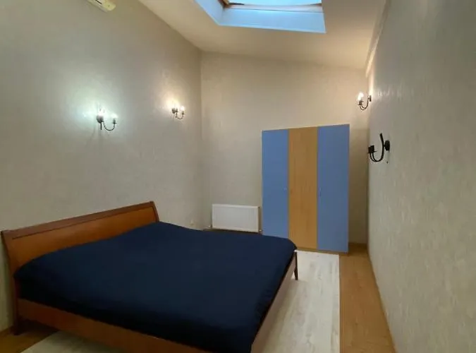 двухуровневая на дерибасовской Apartment