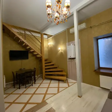 двухуровневая на дерибасовской Apartman *